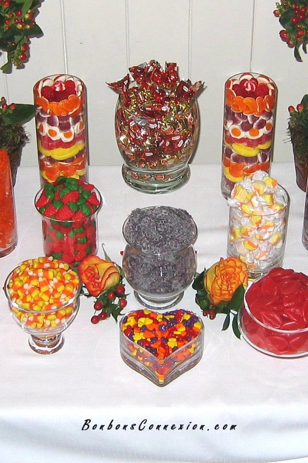 Fall season wedding candy bar