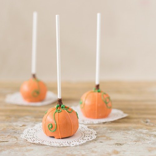 Halloween Party Favour Guide - Halloween Mini Cake Favor Pops